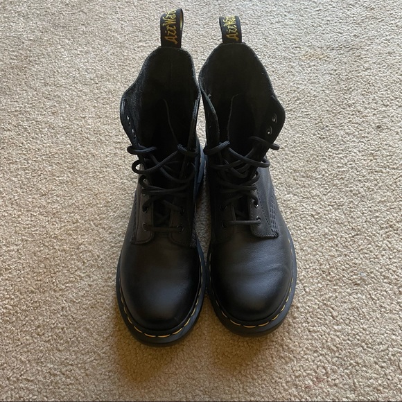 Dr. Martens 1460 Pascal Combat Boot Women's Leather Upper Original size 7 - Picture 2 of 10